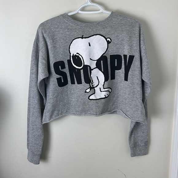 Peanuts Snoopy Cropped Top Size Small - Picture 2 of 9
